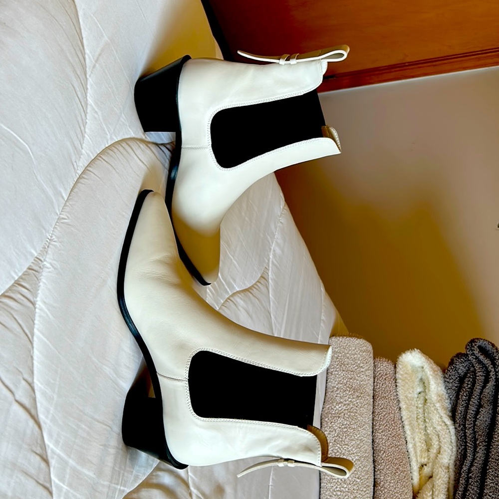 FRAME Ivory leather boots size 37.5 new authentic boots.